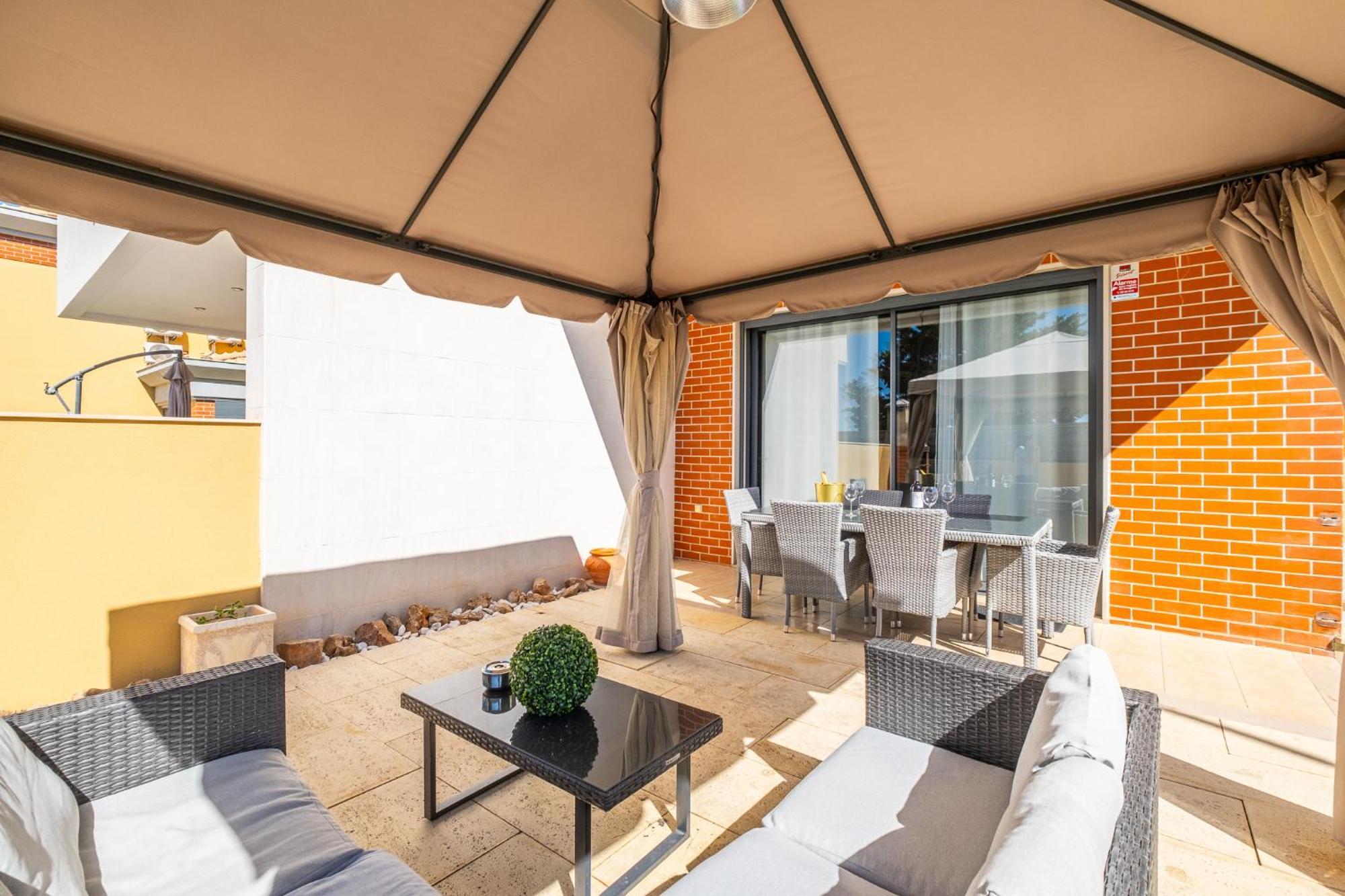 Cozy Villa With Pool And Barbecue Албуфейра Екстериор снимка